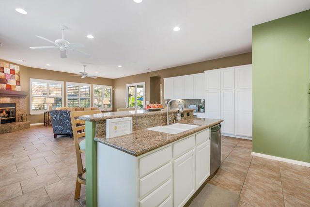 Image 18 of 80 For 49130 Escalante Street