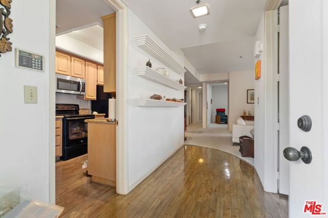 2102 Century Park Lane, Los Angeles CA: https://media.crmls.org/mediaz/f5884cb8-9665-49f7-99f9-313fba2f6de0.jpg