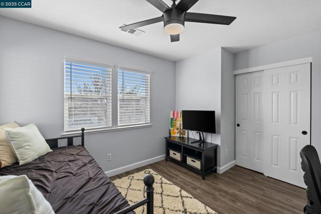 1627 Livingston Ln, Richmond CA: https://media.crmls.org/mediaz/f5897508-606b-4f28-916f-aa7d071ab5f0.jpg