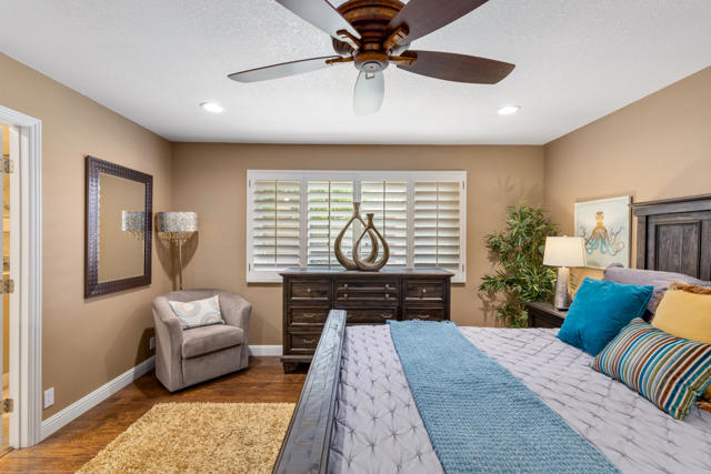 40 Joya Drive, Palm Desert CA: https://media.crmls.org/mediaz/f58986cf-2353-4140-99b0-3ed048959222.jpg