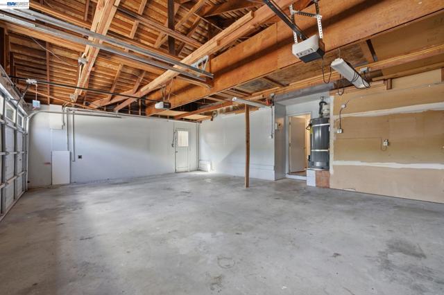 1782 Whitecliff Way, Walnut Creek CA: https://media.crmls.org/mediaz/f589bec6-68cd-44fc-8617-9be0e7a5ad97.jpg