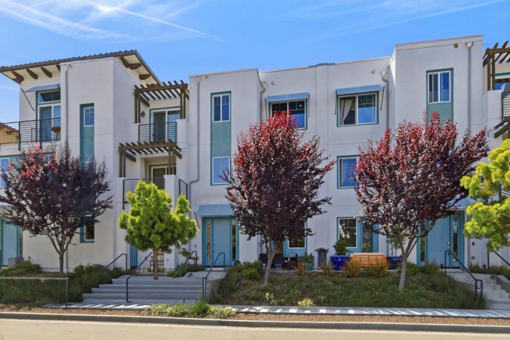 3091 Lina Street #4