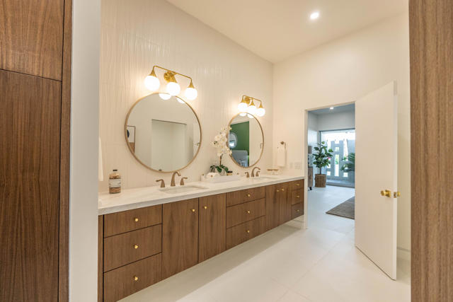 76670 Lark Lane, Indian Wells CA: https://media.crmls.org/mediaz/f58c1ba5-6f7f-4389-b547-612371ddf81e.jpg