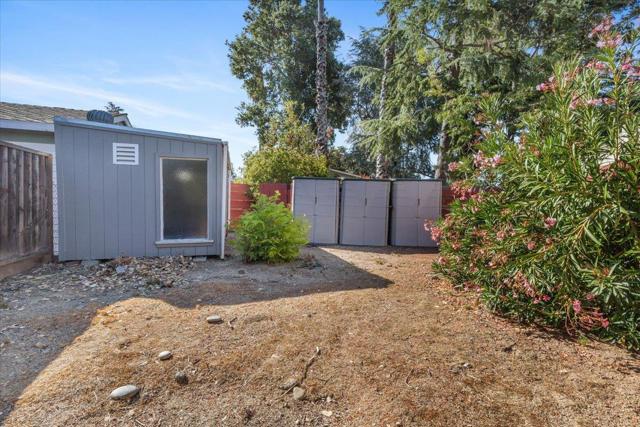 510 Sunnymount Avenue, Sunnyvale CA: https://media.crmls.org/mediaz/f58cbfae-7aae-4f9c-955f-93b51658e265.jpg