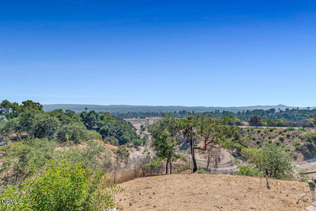 3660 Ranch Top Road, Pasadena CA: https://media.crmls.org/mediaz/f58d753b-93d2-4388-abb8-ede8472387ff.jpg