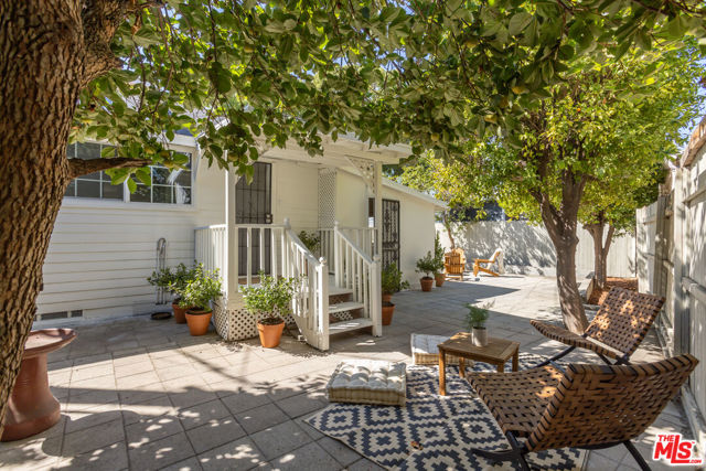 1945 Yosemite Drive, Los Angeles CA: https://media.crmls.org/mediaz/f58de32b-e59b-4484-b6b0-8e58e9aaa25e.jpg