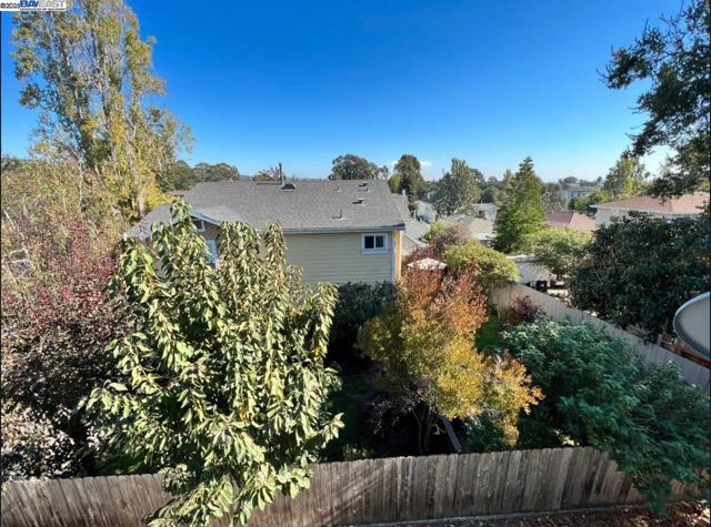 3241 Davis Street, Oakland CA: https://media.crmls.org/mediaz/f58e232e-0474-4209-9a05-7e3e10fb3ad9.jpg