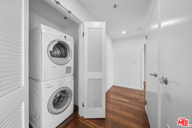 3785 Wilshire Boulevard, Los Angeles CA: https://media.crmls.org/mediaz/f58e2d07-1dc5-4f6a-85ff-0a658f879a0f.jpg