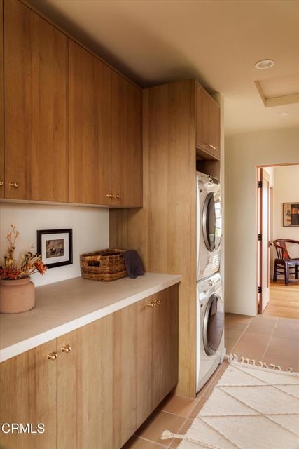 3029 isabel dr Drive, Los Angeles CA: https://media.crmls.org/mediaz/f58e5197-5097-4389-b615-f909336d28d2.jpg