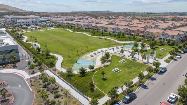 1314 Stearns Wharf Rd, Chula Vista CA: https://media.crmls.org/mediaz/f58f5c6d-03e2-45ce-9d09-720f3cc6bed3.jpg
