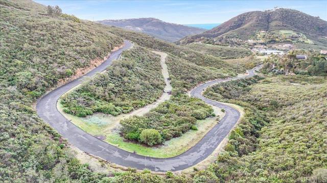 Detail Gallery Image 12 of 30 For 20545 Aguilera Ln, Escondido,  CA 92029 - – Beds | – Baths