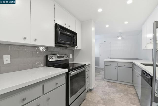 Image 14 of 37 For 6538 Stonecroft Ter