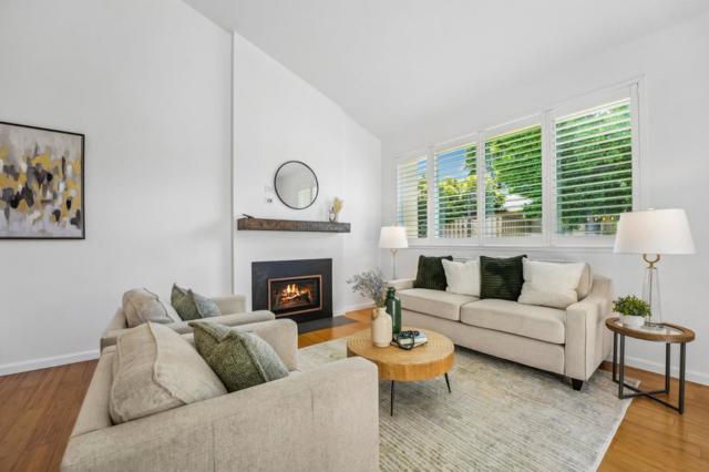 125 Connemara Way, Sunnyvale CA: https://media.crmls.org/mediaz/f5920684-cb03-40ff-bc83-c2fea40d88a2.jpg