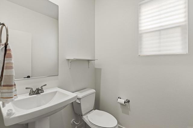 Detail Gallery Image 18 of 66 For 227 Canopy Trails Place, Fallbrook,  CA 92028 - 4 Beds | 2/1 Baths