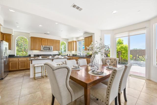 10511 Monterey Ridge Drive, San Diego CA: https://media.crmls.org/mediaz/f593d714-4bfa-41ee-986a-cecc2f164170.jpg