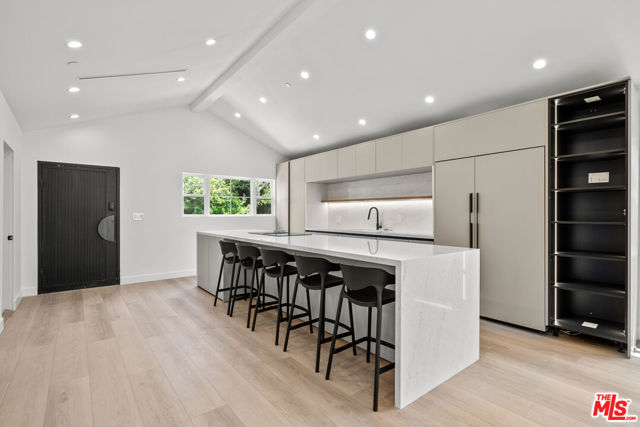847 Huntley Drive, West Hollywood CA: https://media.crmls.org/mediaz/f594e8b4-4454-4a4b-92d0-3030b350ce26.jpg