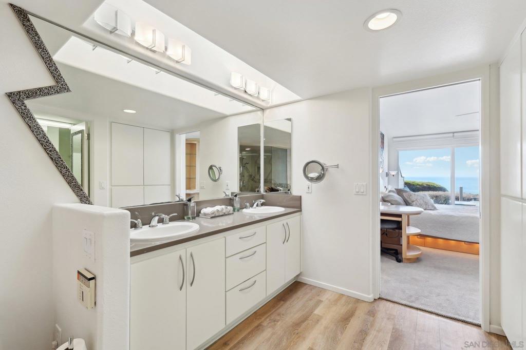 MLS #250030772SD image #23