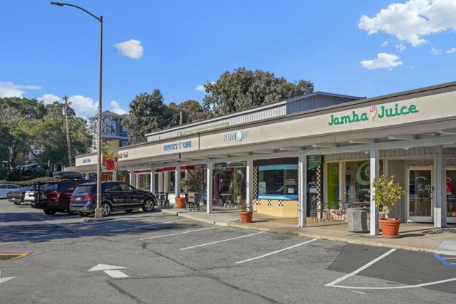 3900 Marsten Avenue, Belmont CA: https://media.crmls.org/mediaz/f5975a2b-b4cf-4382-b692-330942d485b7.jpg