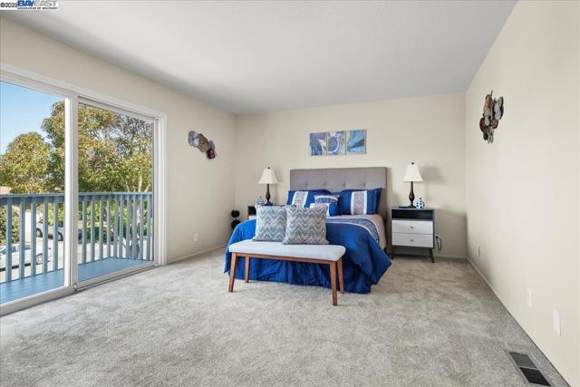 4848 Nadine Ct, Union City CA: https://media.crmls.org/mediaz/f59822a3-80f0-456c-bffb-25e9cbfb7884.jpg