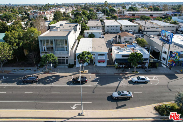 12028 Venice Boulevard, Los Angeles CA: https://media.crmls.org/mediaz/f599b758-de83-41ed-a6e2-f3b310cc76f2.jpg