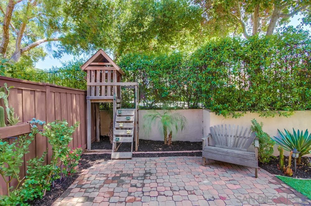 MLS #250026575SD img 44