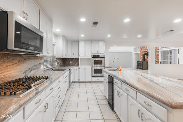 Detail Gallery Image 17 of 59 For 14500 Maricopa Hwy, Bakersfield,  CA 93311 - 5 Beds | 4 Baths