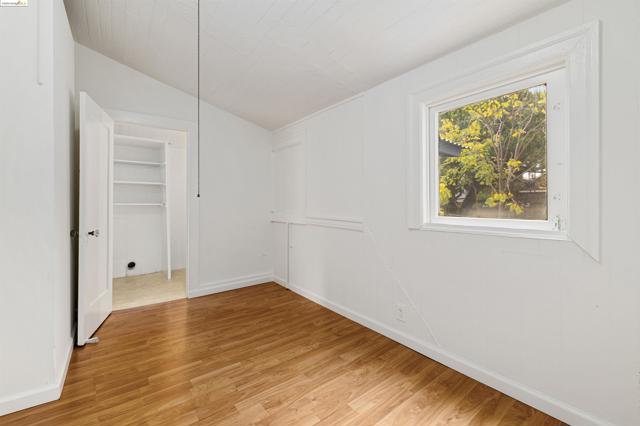 Image 14 of 42 For 2113 6th St  