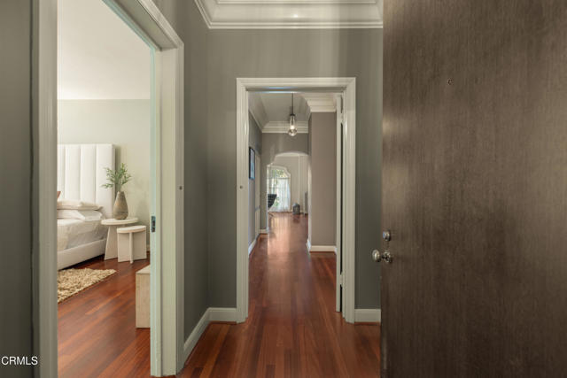 80 N Euclid Avenue, Pasadena CA: https://media.crmls.org/mediaz/f59c1fa8-178a-45ae-9a5e-3bba08a15b10.jpg