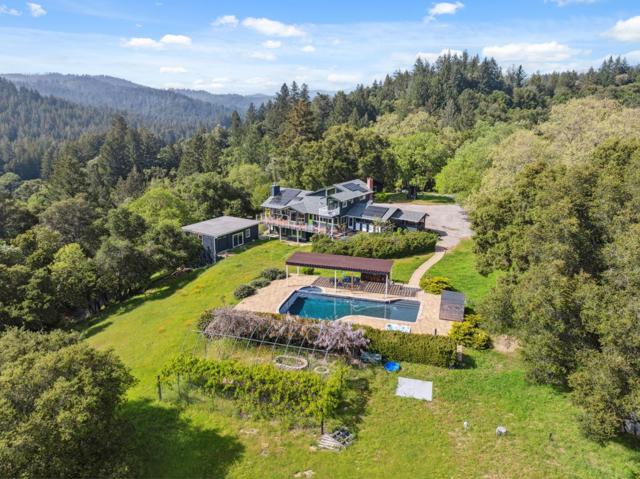 240 Buck Knoll Road, Boulder Creek CA: https://media.crmls.org/mediaz/f59c382e-3700-42fe-b7e5-857088b322c7.jpg