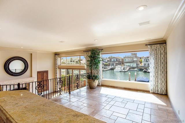34 The Point, Coronado CA: https://media.crmls.org/mediaz/f59ce8ca-e9ee-49e2-a34e-46f210873d68.jpg