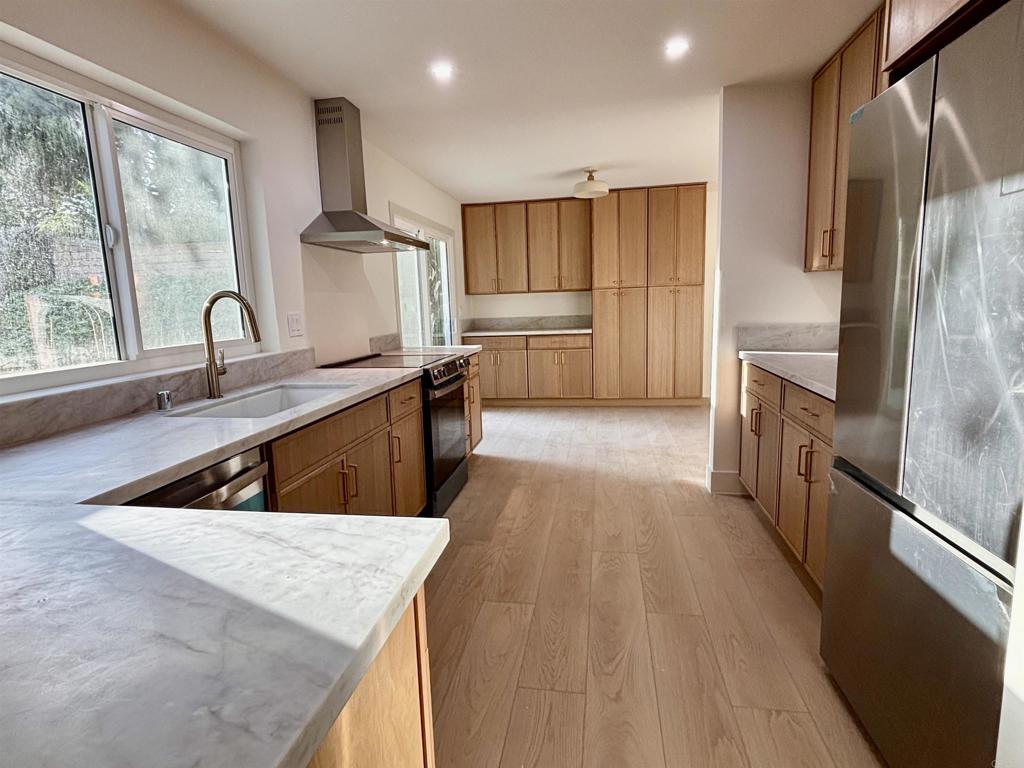 6739 Cantil Street - photo 3