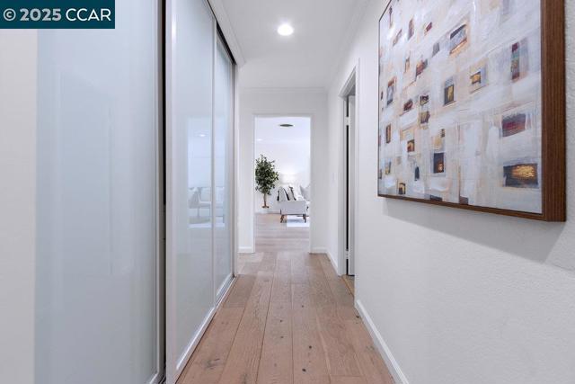 1932 Ptarmigan Dr, Walnut Creek CA: https://media.crmls.org/mediaz/f59d9886-76f9-4f35-9cb3-d4d81064ffba.jpg