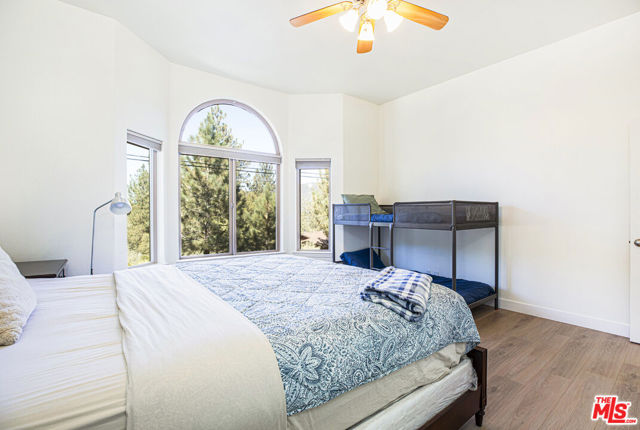 1712 Woodland Drive, Pine Mountain Club CA: https://media.crmls.org/mediaz/f59e703d-cdc4-4361-9b1b-269525476399.jpg