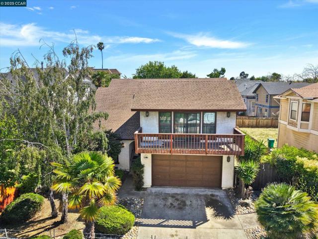 1069 16Th St, Oakland CA: https://media.crmls.org/mediaz/f59fe434-b879-4e2a-99ed-1febaa9a1ea8.jpg
