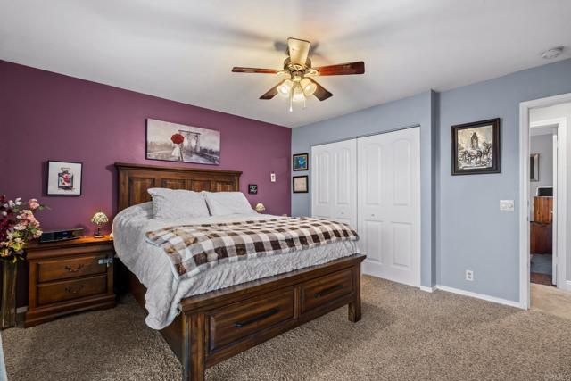 Home for Sale in Lakeside