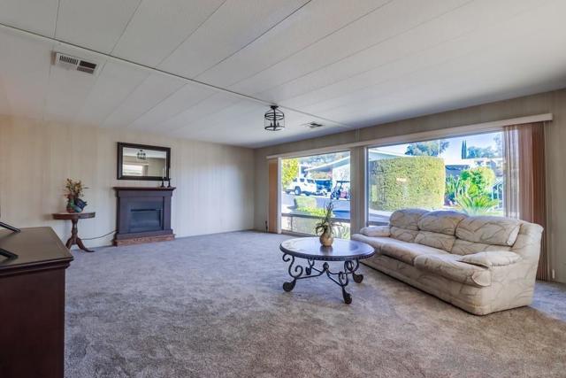 18218 Paradise Mountain Road, Valley Center CA: https://media.crmls.org/mediaz/f5a09c64-a688-4054-b8e5-c1c6bb3dc08b.jpg