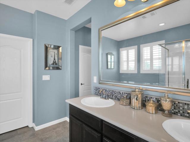 325 W Alcala Avenue, Mountain House CA: https://media.crmls.org/mediaz/f5a0a435-12fe-4336-9f1c-36b96c41674e.jpg