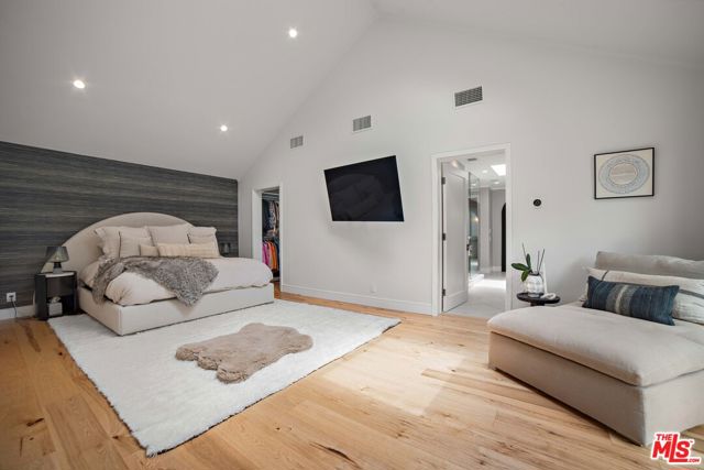 Drew Fenton | 2701 Roscomare Road Los Angeles CA | MLS: 7459872 Drew Fenton | 2701 Roscomare Road Los Angeles CA | MLS: 7459872