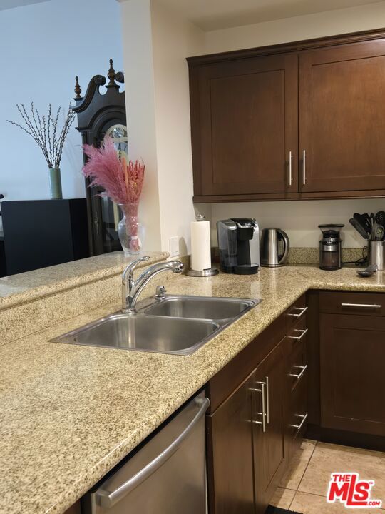 7100 Alvern Street, Los Angeles CA: https://media.crmls.org/mediaz/f5a1cf18-8b58-481b-8bf3-d37c8bb33a01.jpg