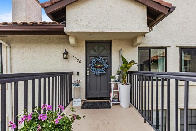 Detail Gallery Image 3 of 48 For 3580 Seahorn Cir, San Diego,  CA 92130 - 2 Beds | 2 Baths