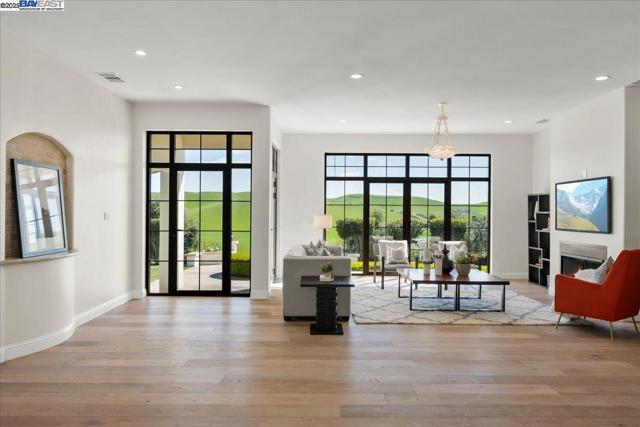 5388 Doolan Rd, Livermore CA: https://media.crmls.org/mediaz/f5a298ae-d37e-4e4c-8577-9ab5ac45519a.jpg