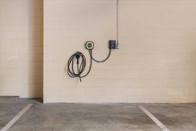 3161 1St Ave, San Diego CA: https://media.crmls.org/mediaz/f5a325d3-63e5-4603-ac20-c07de3520048.jpg