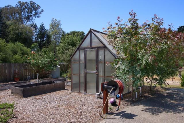 3625 N Main Street, Soquel CA: https://media.crmls.org/mediaz/f5a4b725-c725-4ef3-b063-f7dd8ce935a6.jpg