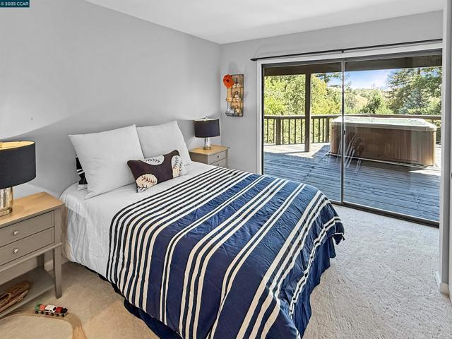 130 Hillcroft Way, Walnut Creek CA: https://media.crmls.org/mediaz/f5a504a4-0c6f-471c-adcb-0f4292946584.jpg