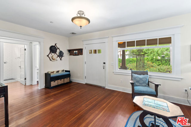 720 Strand Street photo 8