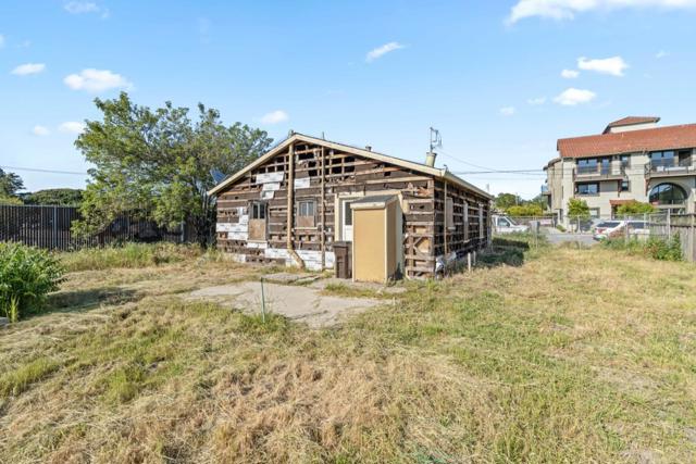 719 Darwin Street, Santa Cruz CA: https://media.crmls.org/mediaz/f5a6a619-84fa-4854-9b7a-ff7d80be9c07.jpg