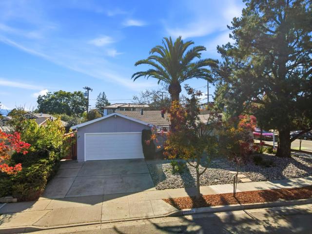 19990 Pear Tree Lane, Cupertino CA: https://media.crmls.org/mediaz/f5a76471-c9e9-475b-826f-ad70da90c9a5.jpg