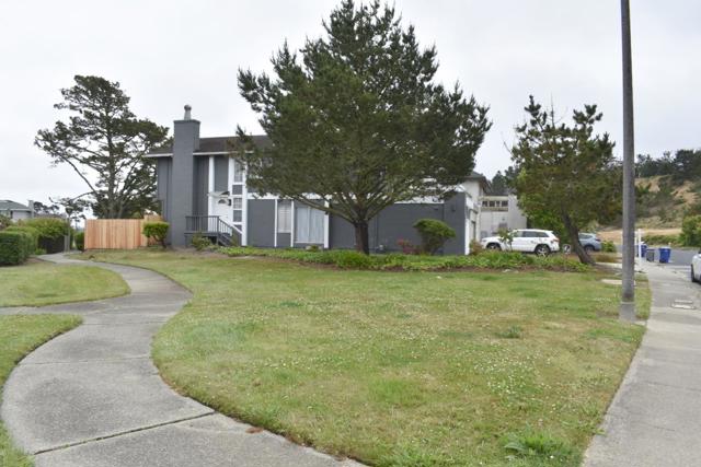 3836 Carter Drive, South San Francisco CA: https://media.crmls.org/mediaz/f5a7d321-8dff-4b27-9339-8246f8bb5322.jpg