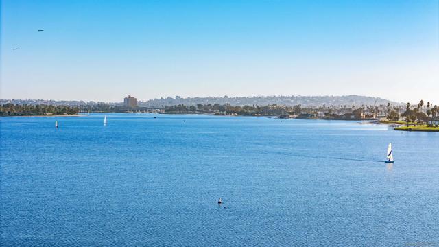 1177 Pacific Beach Drive, San Diego CA: https://media.crmls.org/mediaz/f5a8e1b7-d554-4367-ad70-2300155d8787.jpg