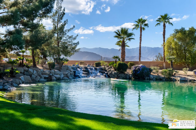 1 Saint Petersburg Court, Rancho Mirage CA: https://media.crmls.org/mediaz/f5a99204-ae53-4172-8b26-9f04e7e1ded0.jpg